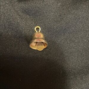 016 Shiny Gold Tone Bell Pendant/Charm